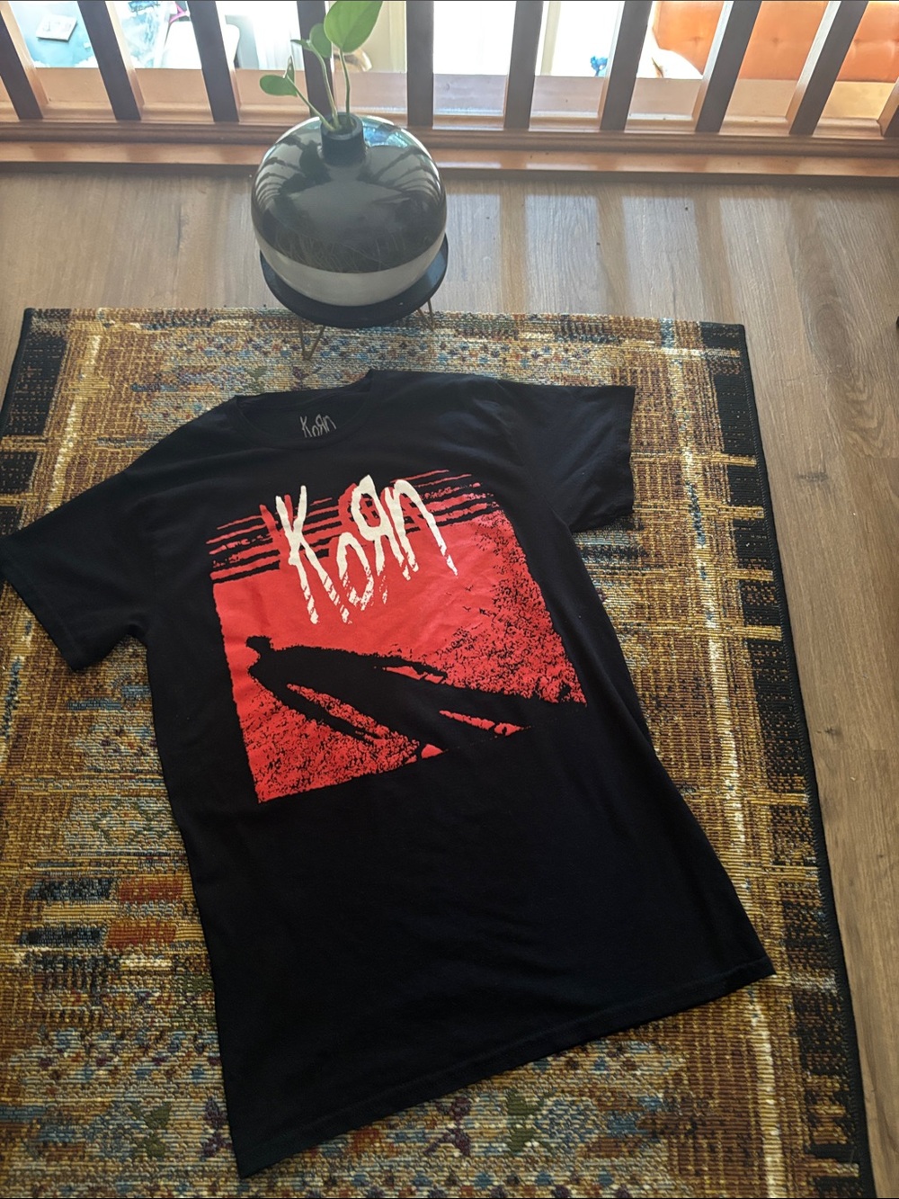 Korn Tee with Red Back Print - size Small 😎🖤